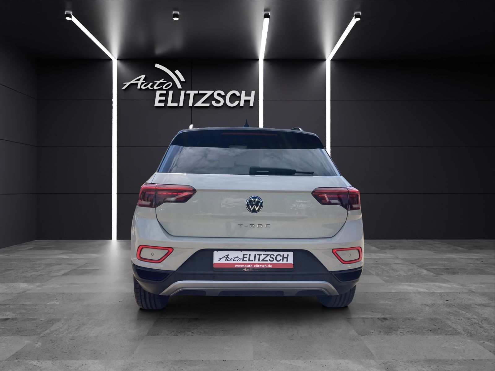 Fahrzeugabbildung Volkswagen T-Roc TSI Style DSG LED AID ACC Park-Assist SH L