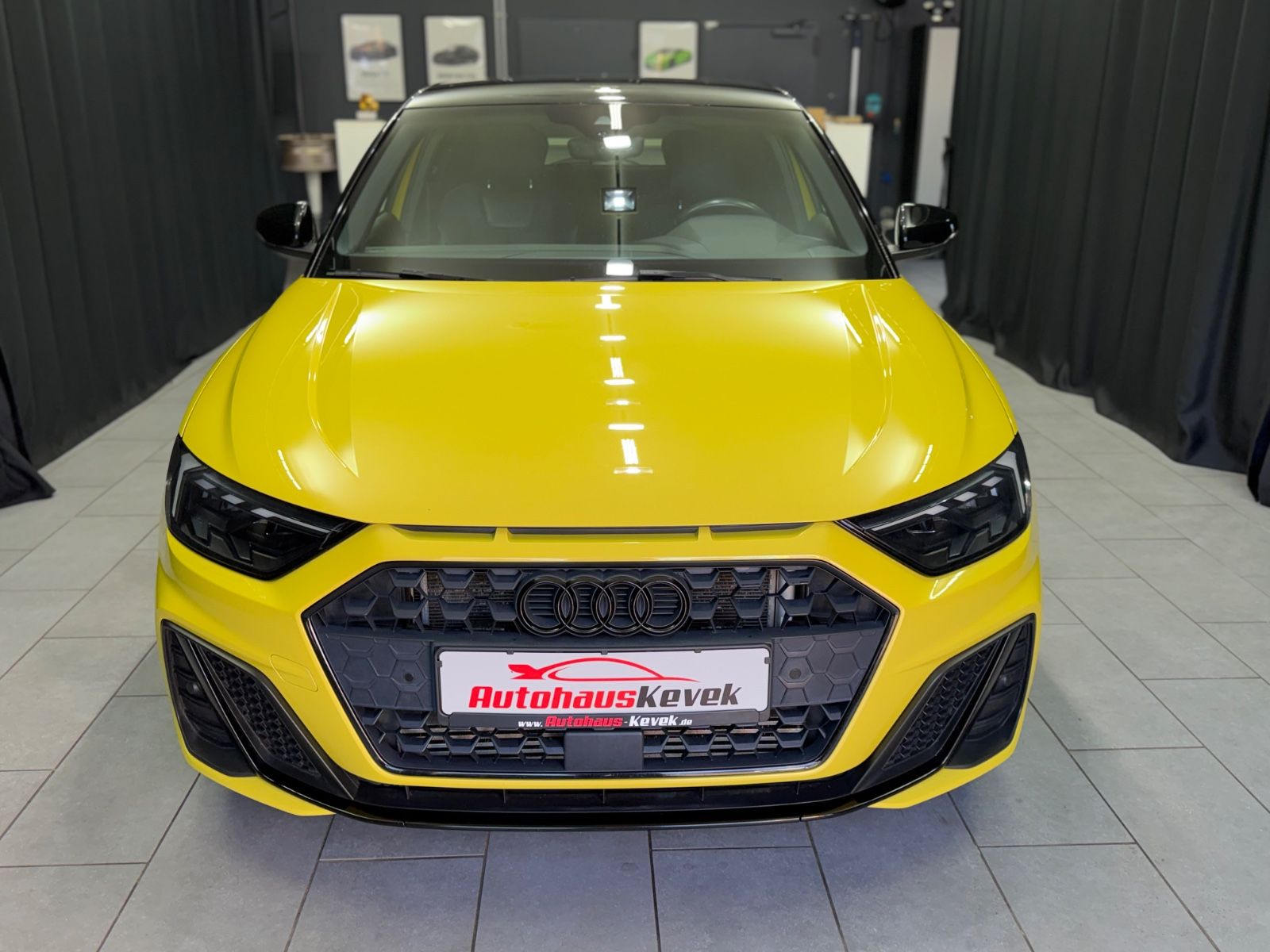 Fahrzeugabbildung Audi A1 Sportback 40 TFSI edition one|3xS-LINE|DSG|