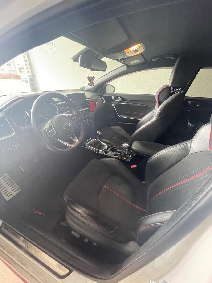Kia pro_cee'd / ProCeed 1.6 T-GDI GT GT