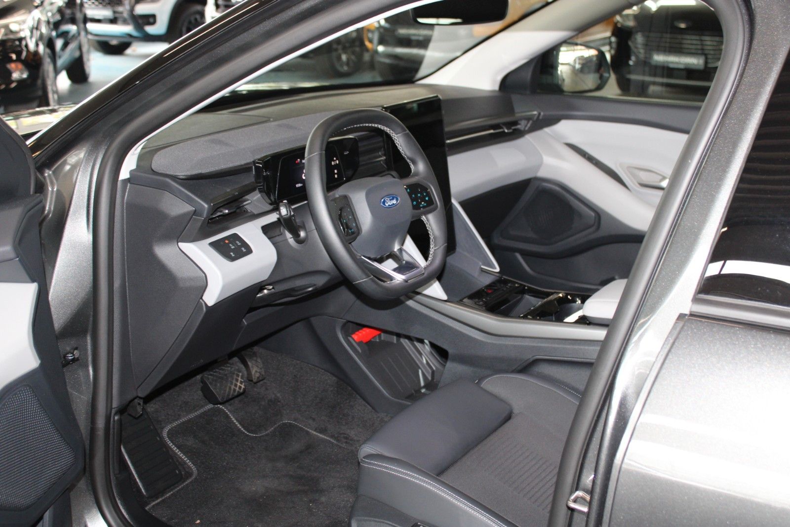 Fahrzeugabbildung Ford Explorer Ext.Range RWD 77kWh LED ACC NAVI uvm.