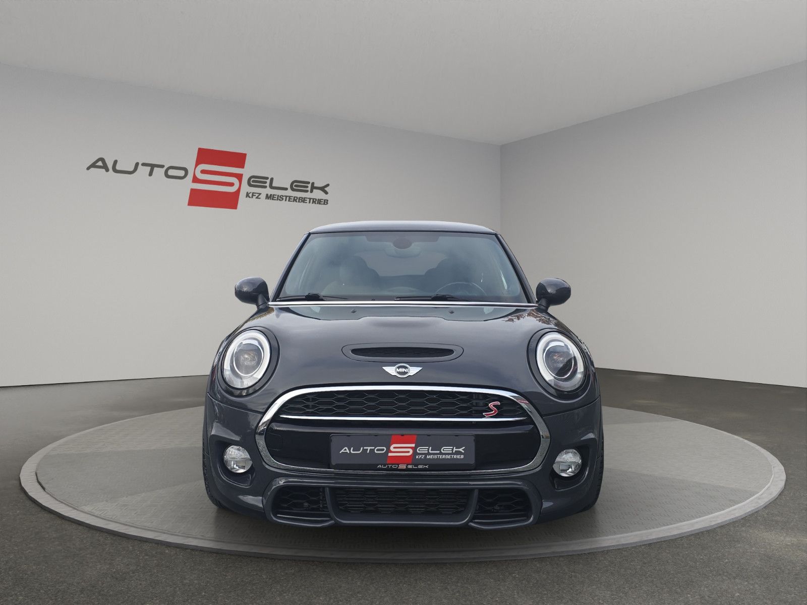 Fahrzeugabbildung MINI COOPER S Mini John Cooper Works Harman-Kardon