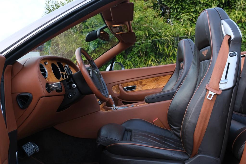 Bentley Continental GTC