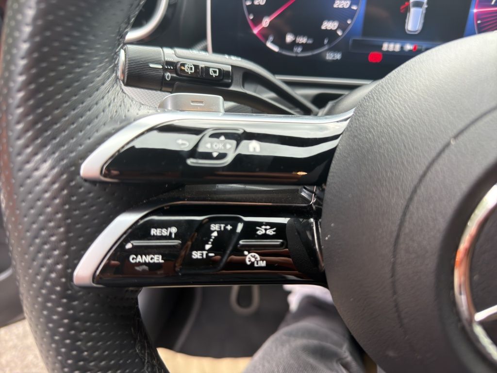 Fahrzeugabbildung Mercedes-Benz C 300 d T *AMG*NIGHT*DISTRO.*LED*KAMERA*SITZH.*