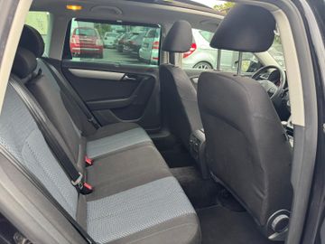 Volkswagen Passat Variant - 9