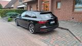 Audi A4 2.0 TDI quattro S line Black Edition *B&O*AHK - Audi A4: Kombi, Edition