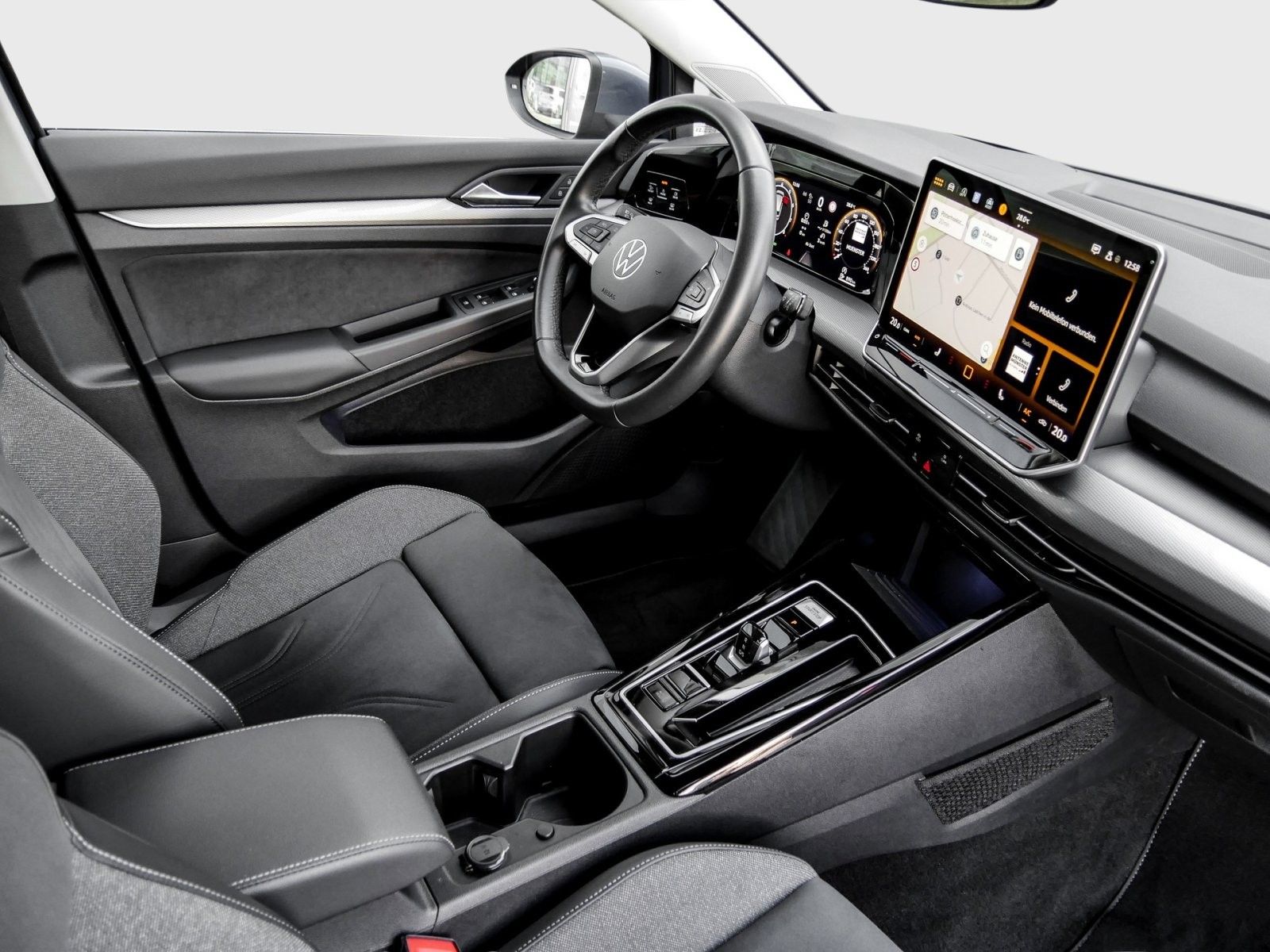 Volkswagen Golf VIII Variant Style 1.5 eTSI DSG Navi LED+ A imagem 3