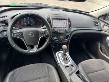Opel Insignia - 12
