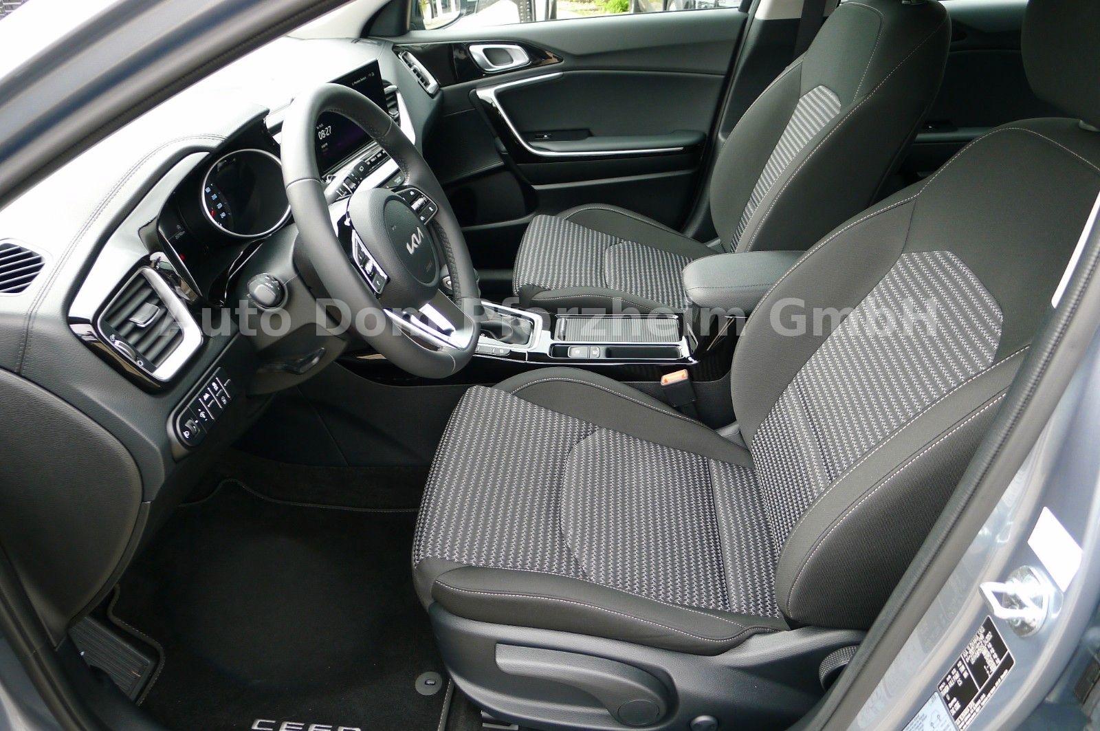 Kia Ceed SW 1.5T DCT Vision / Komfort+