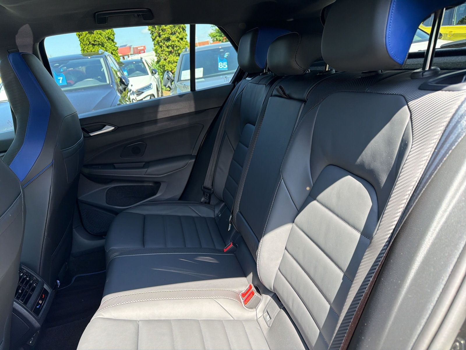Golf R4M Black Edition PANO Navi Akrapo Harm Ka