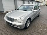 Mercedes-Benz C 180 C Limousine C 180 Kompressor TEMPOMAT - Mercedes-Benz C 180 aus 2003: Kompressor