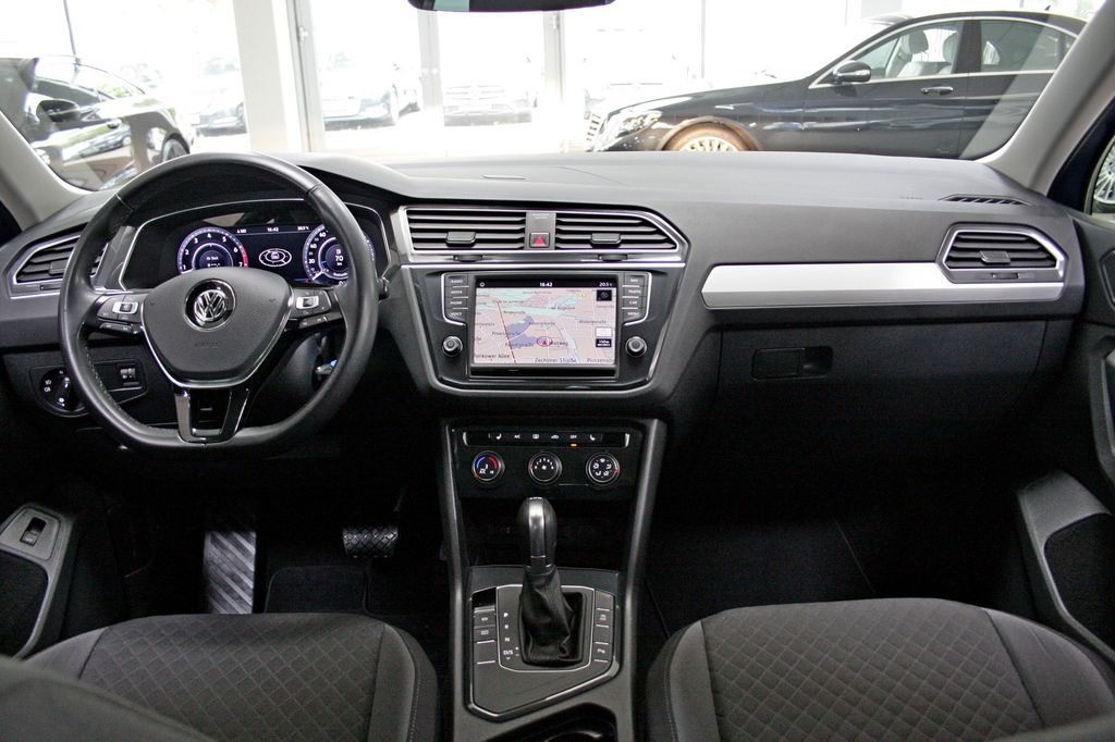 Volkswagen Tiguan 1,4 TSI BMT DSG AHK ACC 1. BESITZ VIRTUAL