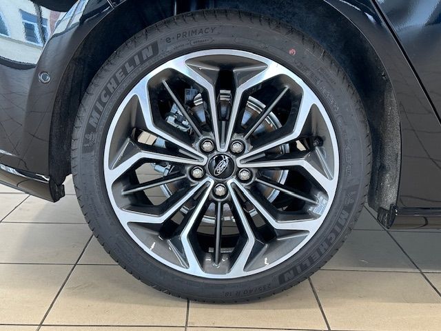Fahrzeugabbildung Ford Focus ST-Line X B&O 18'' LED ACC Kamera Ergo NEU