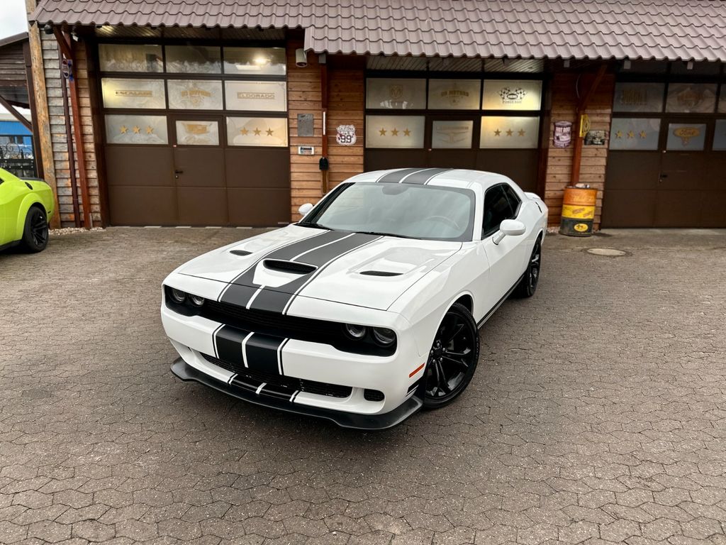 Dodge Challenger Auto kaufen bei mobile.de
