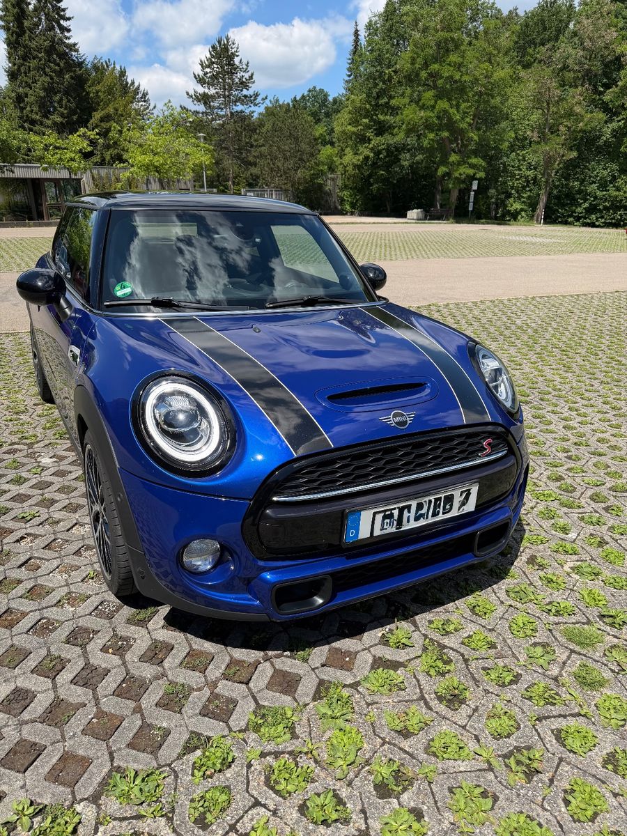 MINI Cooper SD 8G Automatik, ACC, LED, H&amp;K, PANO, RFK