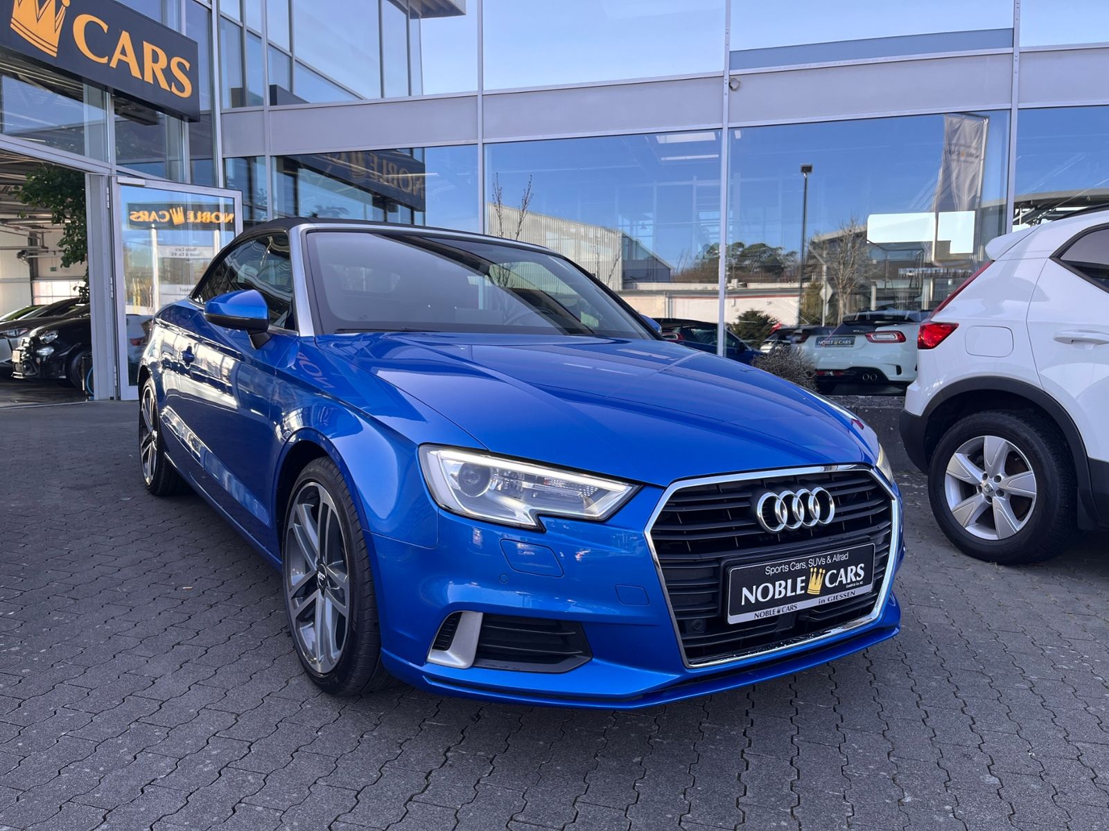 Fahrzeugabbildung Audi A3 Cabriolet 35 TFSI sport XEN NAV RFK SHZ 18"