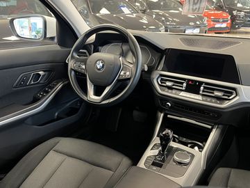 BMW 318 - 12