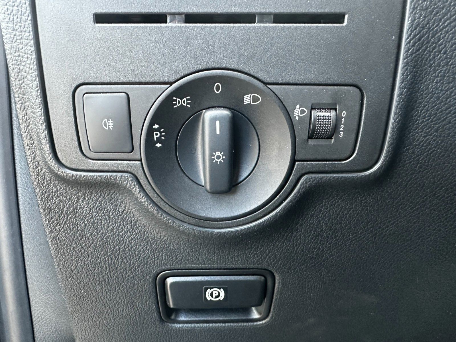 Fahrzeugabbildung Mercedes-Benz Vito Tourer 114/116/119 CDI, zwei Schiebtüren
