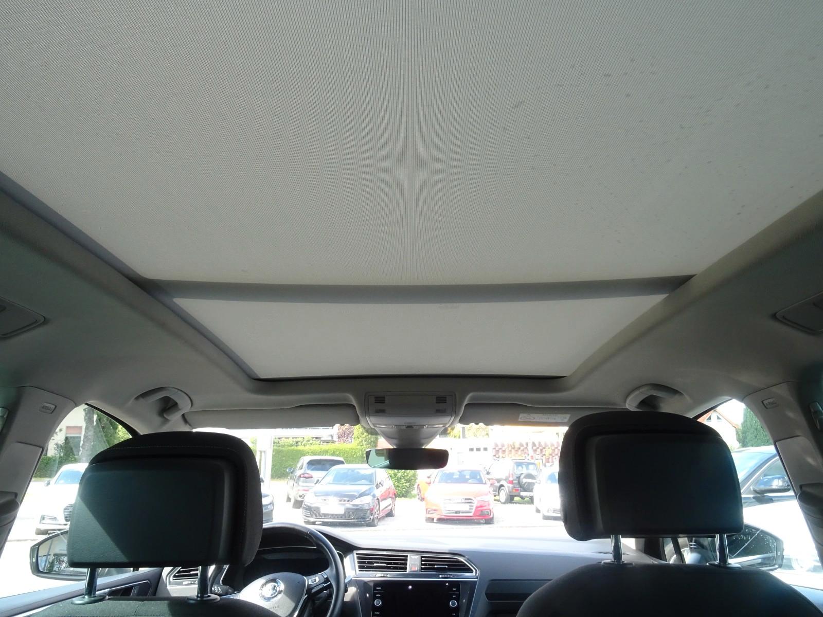 Volkswagen Tiguan Highline 4Motion LED NAVI PANO PDC ACC