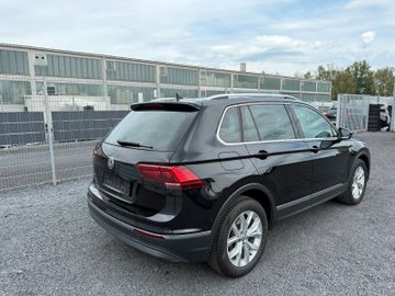 Volkswagen Tiguan - 6