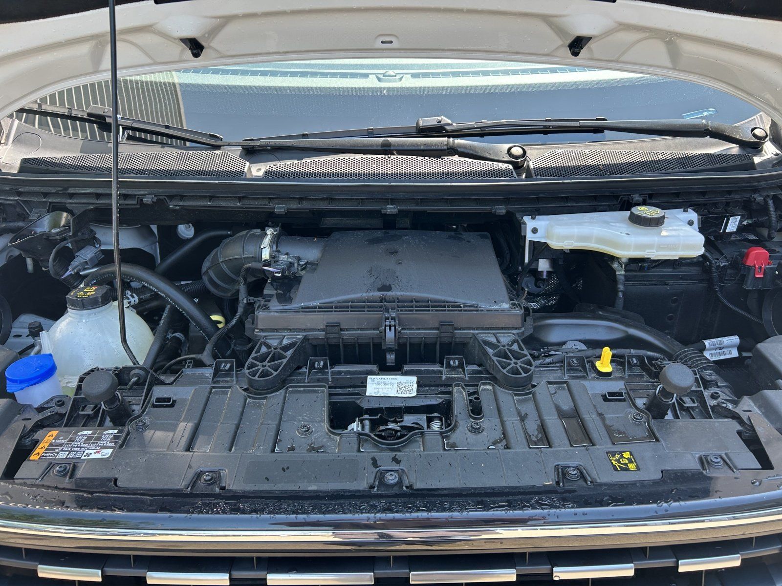 Fahrzeugabbildung Ford Ford Tourneo Custom Autom. AHK GJR Klima 3.Zonen