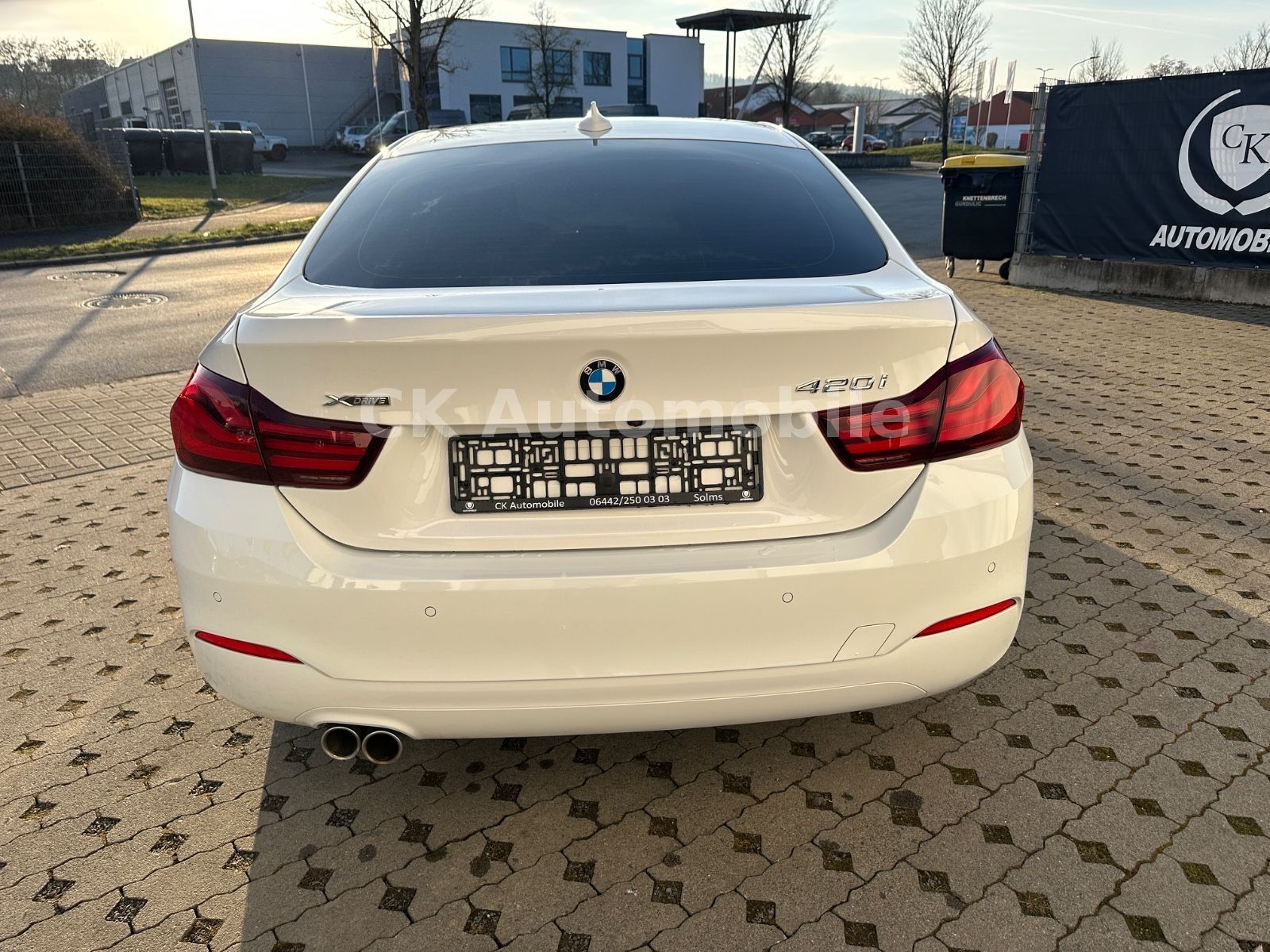 Fahrzeugabbildung BMW 420i xDrive Gran Coupe Advantage/Navi/LED/Kamera