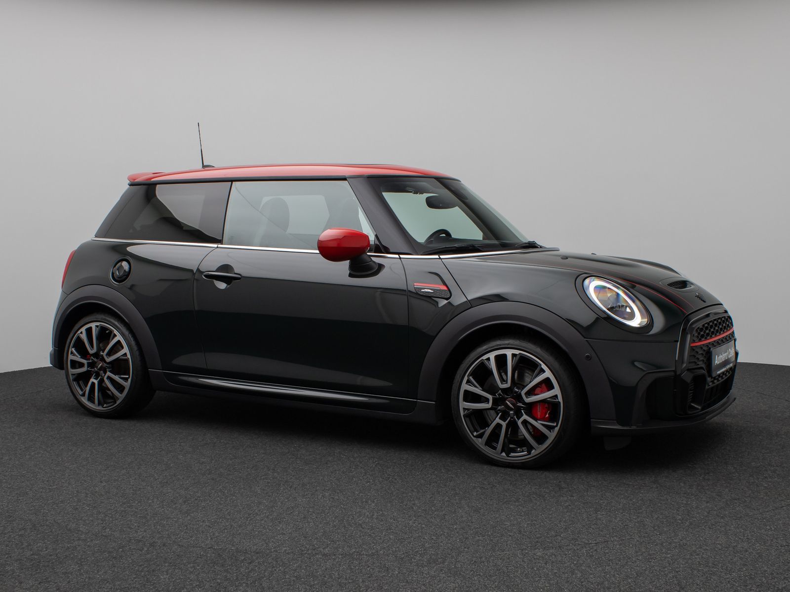 Fahrzeugabbildung MINI John Cooper Works Panorama Kamera HUD DAB Sport