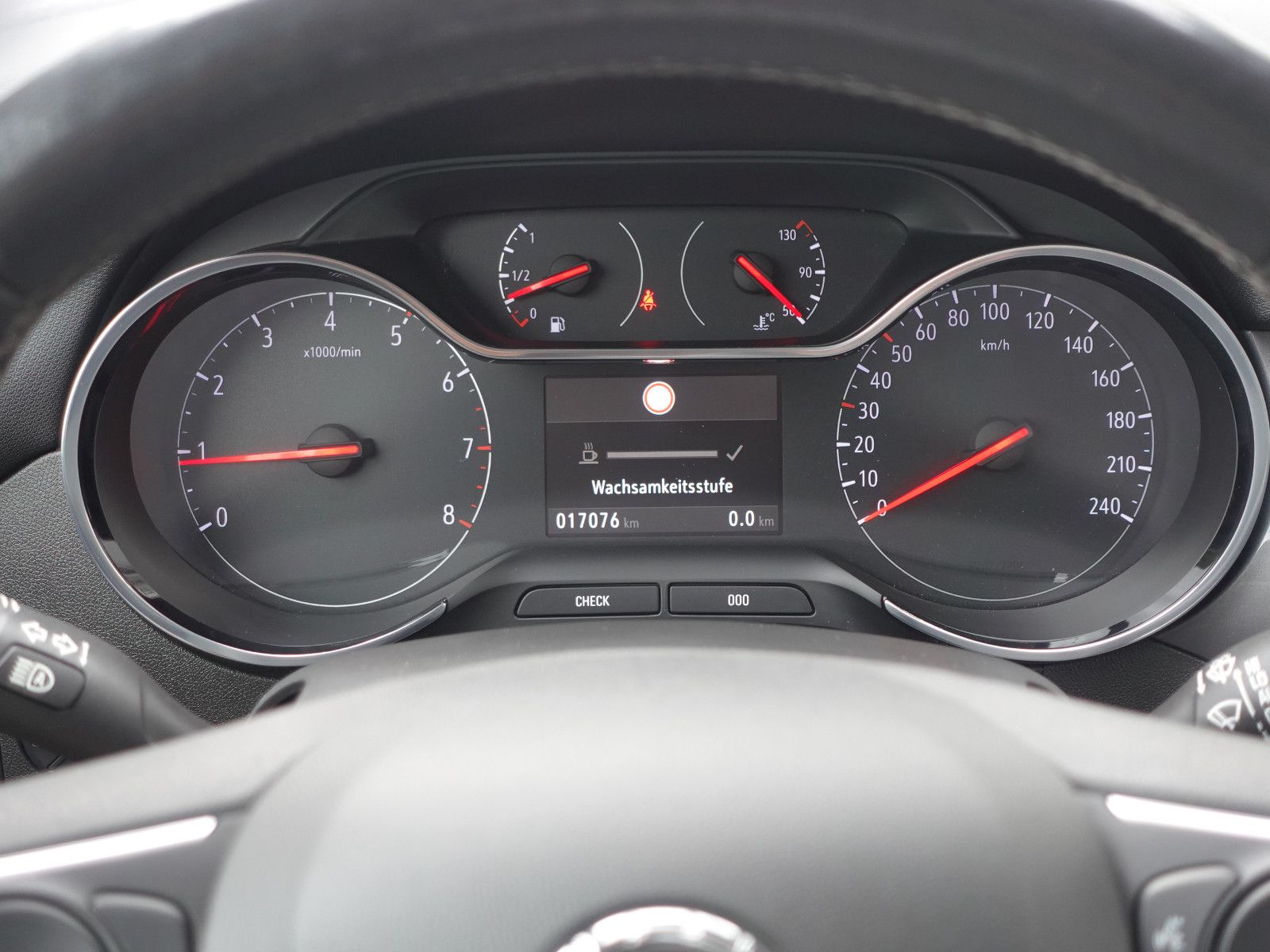 Fahrzeugabbildung Opel Crossland 1.2 Ultimate Sitzh.,Navi,Kamera,PDC