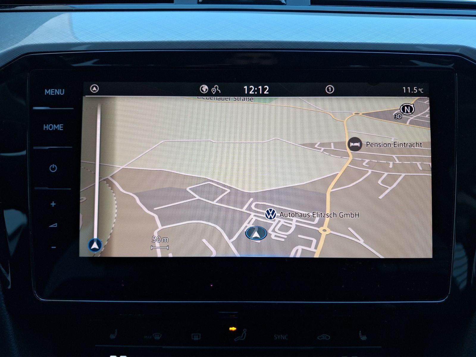 Fahrzeugabbildung Volkswagen Passat Variant TDI Business DSG Matrix AHK Navi