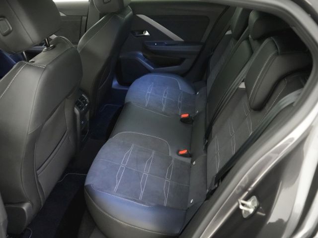 Astra L LIM ULTIMATE AT+ANHÄNGERKUPPLUNG+LED+NAV