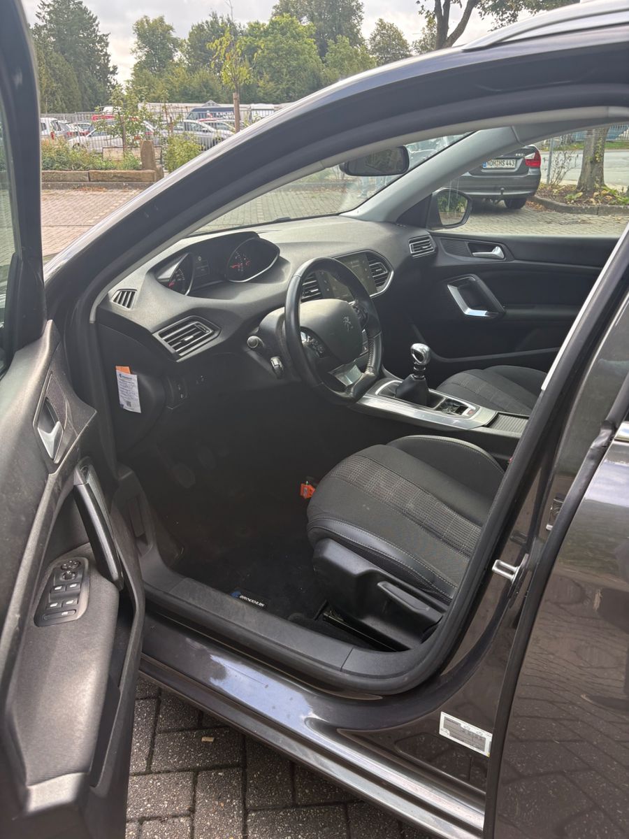 Photo 5 of PEUGEOT 308