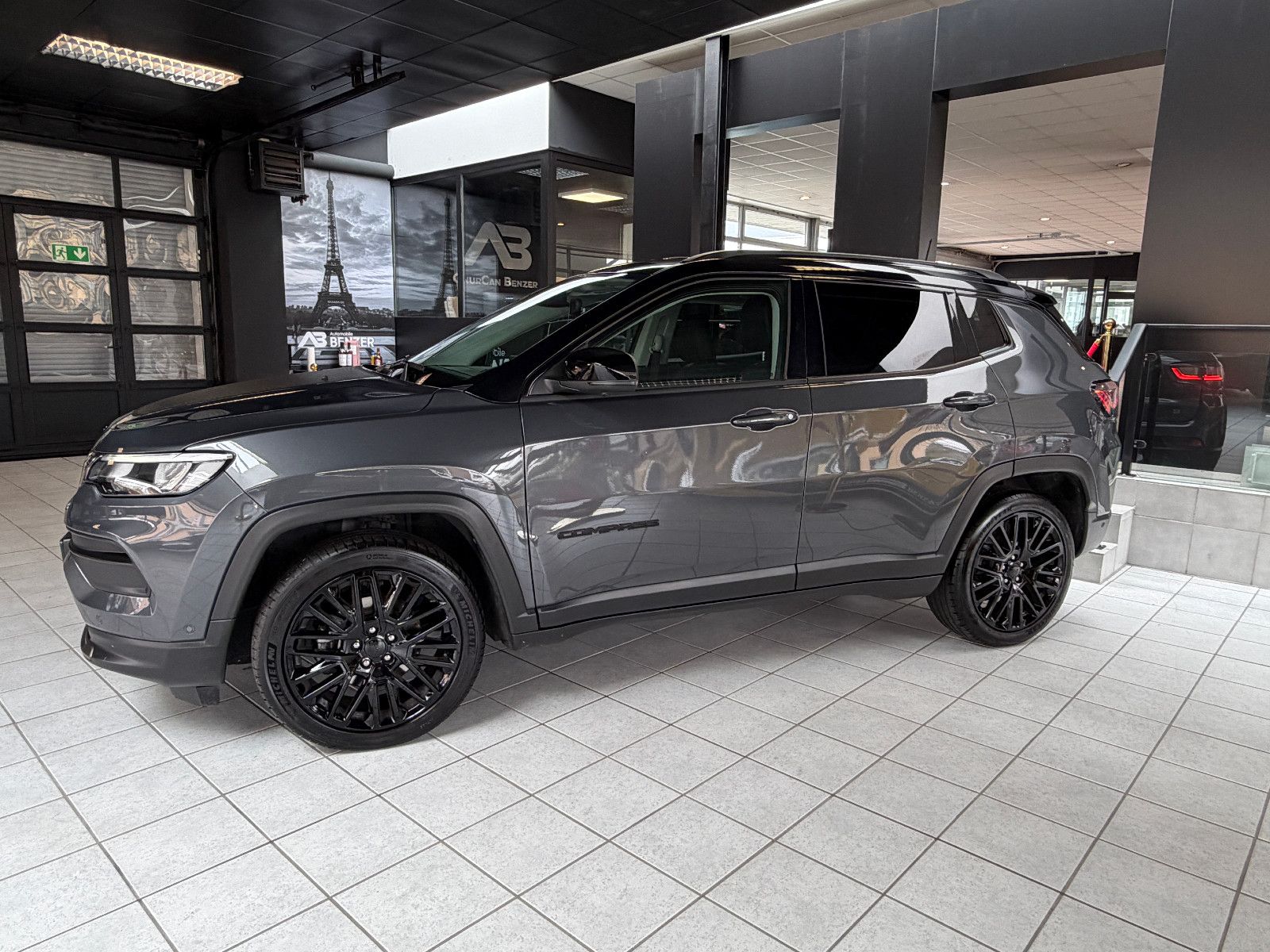 Fahrzeugabbildung Jeep Compass Upland/ALIPINE-SOUND/360°KAM/CARPLAY