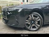 BMW 740 d xDrive M Sport*HUD*B&W*PANO*360 KAM* - scheckheftgepflegte BMW 740