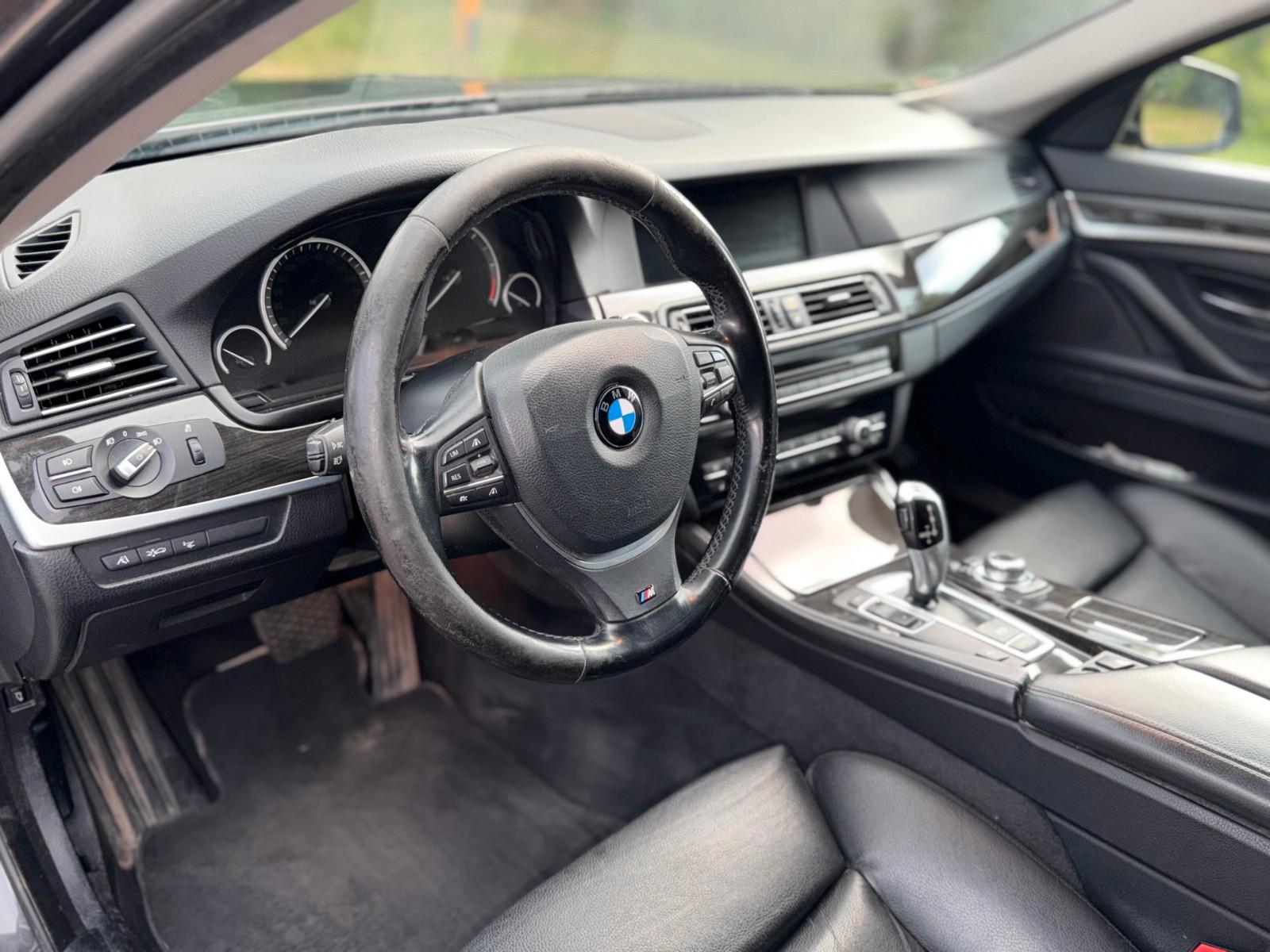 BMW 530d Touring - AHK ACC HUD Soft Close CarPlay