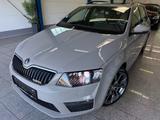 Skoda Octavia 2.0 TDI*RS*AUTO*BI-XN*NAV*PANO*SOUND*LED - Skoda Octavia mit Diesel-Antrieb: Kombi, Automatik