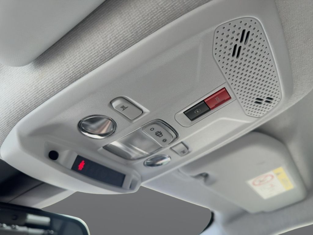 Fahrzeugabbildung Opel Mokka Elegance, NAVI, Apple CarPlay / Android Au