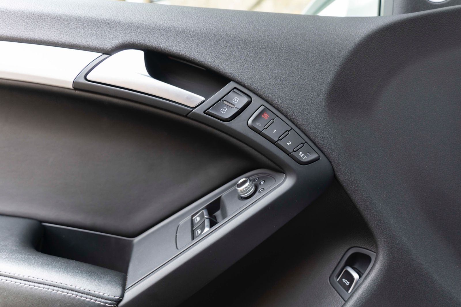 Fahrzeugabbildung Audi S5 3.0 TFSI S Coupe quattro B&O TOTW TEMPO NAV