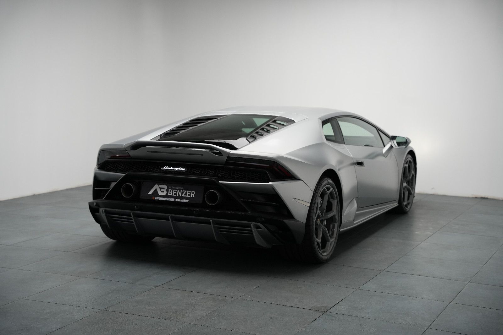 Fahrzeugabbildung Lamborghini Huracán EVO V10 /LIFT/SENSONUM/KAMERA/ACC