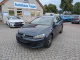Volkswagen Golf VII 1.Hand Bi Xenon AHK ACC Spur Massage - aus 2013 mit Benzin-Antrieb: Kombi