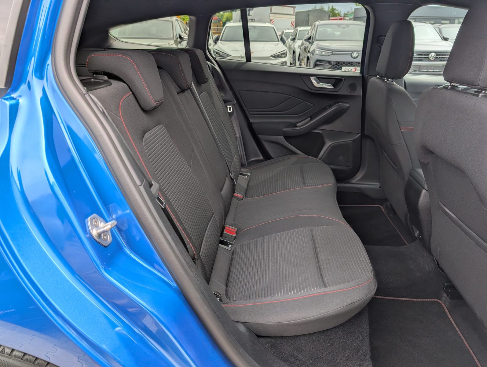Fahrzeugabbildung Ford Focus 1.0 ST-Line X MATRIX*B&amp;O*ACC*KAM*APP*LHZ