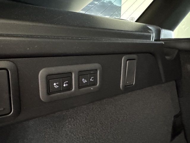Foto Nummer 16: LAND ROVER Range Rover Velar