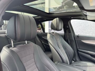 Fahrzeugabbildung Mercedes-Benz E 350 d Lim. 4Matic AMG Line Pano 20"