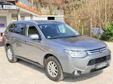 Mitsubishi Outlander ClearTec Invite 2WD - Mitsubishi Outlander: Invite