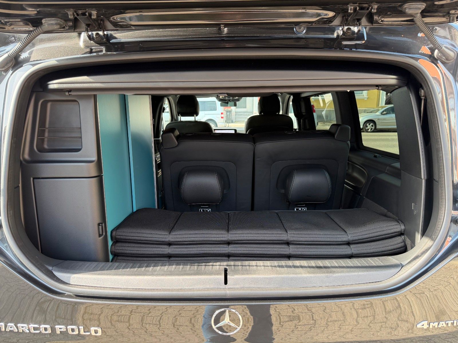 Fahrzeugabbildung Mercedes-Benz V300 d MARCO POLO AMG LINE VOLL NIVELLIERUNG