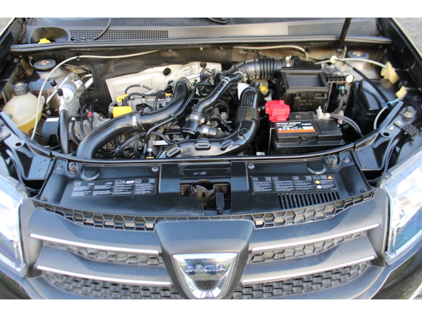 Fahrzeugabbildung Dacia Sandero II Stepway Ambiance GJR DAB Klima Radio/