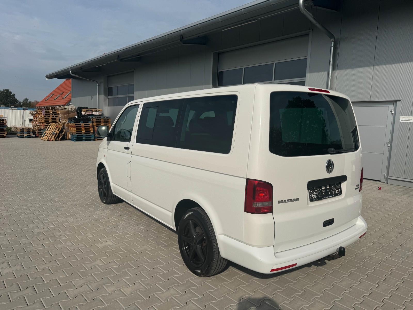 VOLKSWAGEN T5 MULTIVAN STARTLINE 2.0 TDI 140CH - 1ERE MAIN - CHAUFFAGE STATIONNAIRE - CLIMATISATION - BVM - HISTORIQUE ENTRETIEN COMPLET