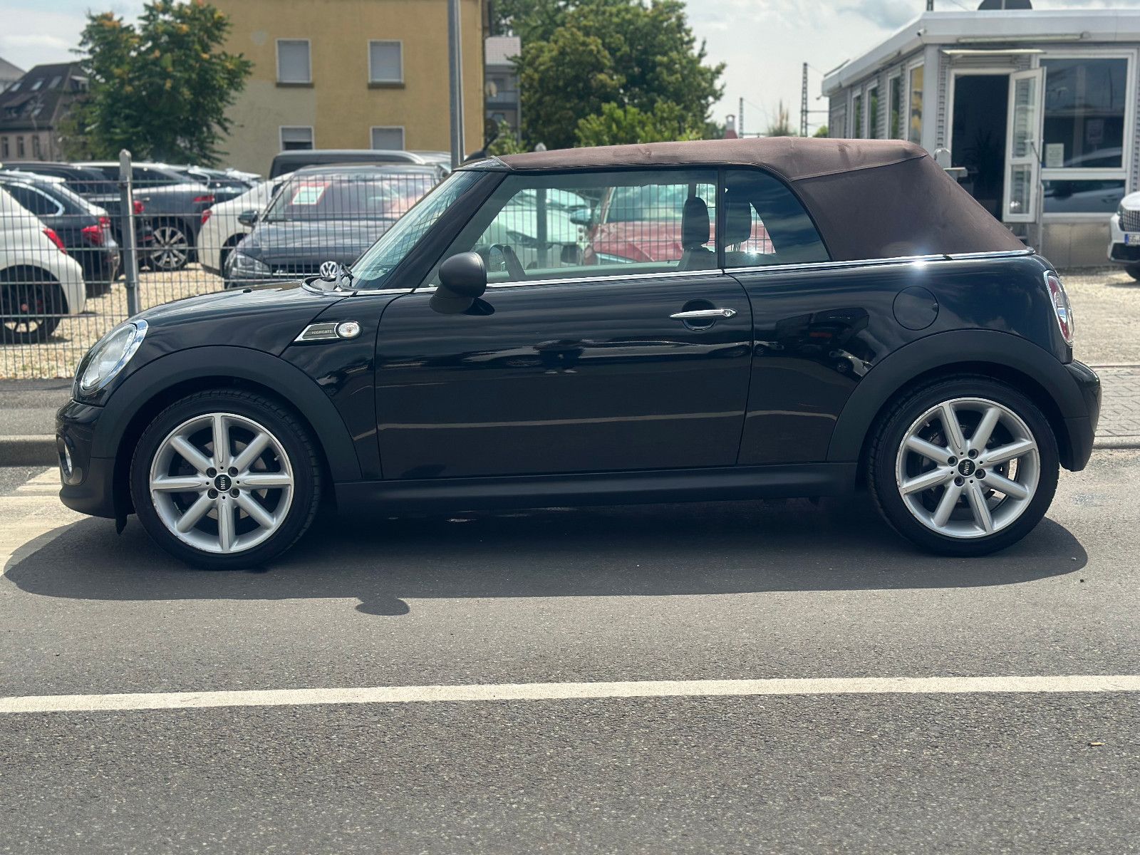Fahrzeugabbildung MINI ONE CABRIO HIGHGATE*SONDERMODELL*