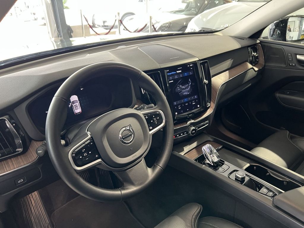 Volvo XC60 B4 (D) Plus Dark AWD ACC BLIS Pano AHK 360°
