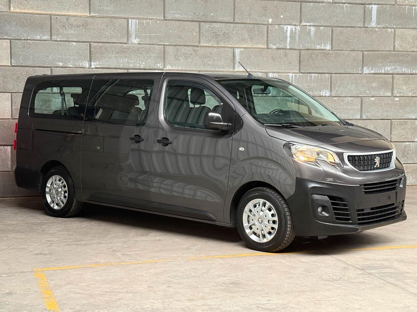 Peugeot e-Traveller