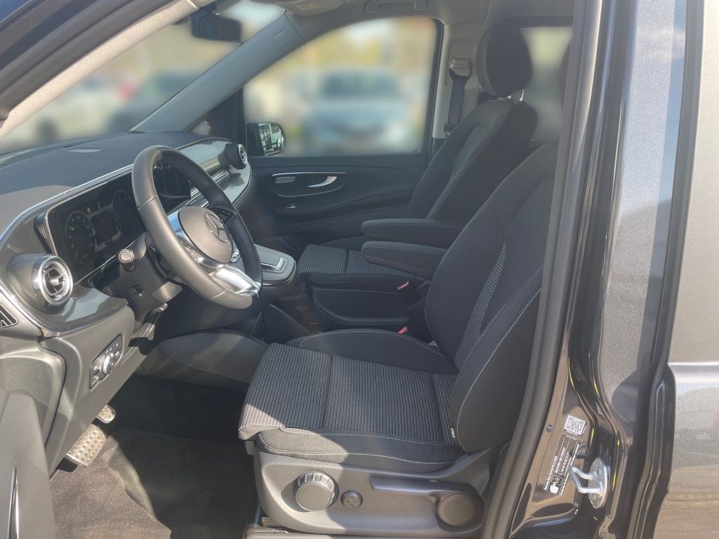 Fahrzeugabbildung Mercedes-Benz V 220 d Style Kompakt AHK, LED, 360°, NAVI