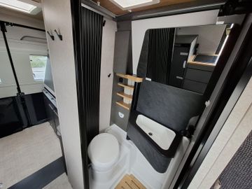 HYMER  ERIBA  HYMERCAR Redwood 601 Explorer 8G LED Fahrkomfort 